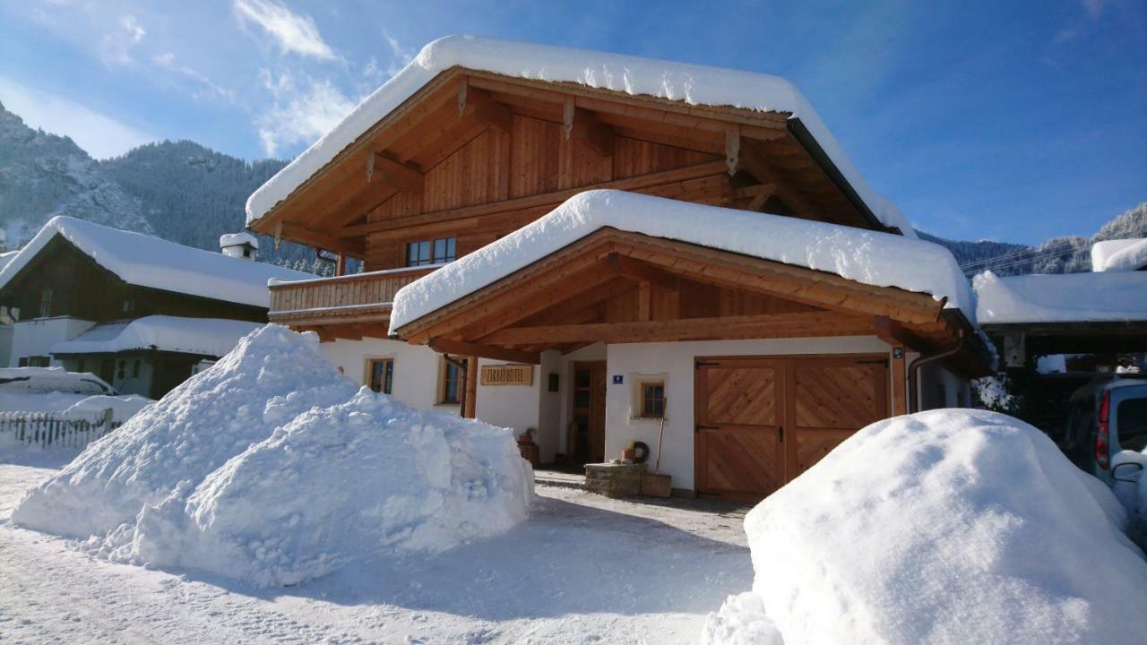 Hotel Kleines Zirbelhotel - Uef 4*